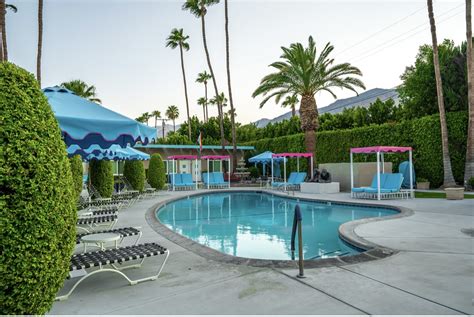 inndulge palm springs hotel|More.